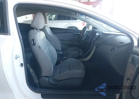 2013 Hyundai Elantra Gs z USA, uszkodzony, nr VIN KMHDH6AE1DU003779